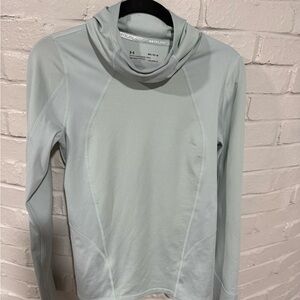 Under Armour ColdGear Light Gray Green Running Top